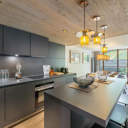 Moderne A Avec Terrasse Et Parking - Fr-1-562-75 Daire *