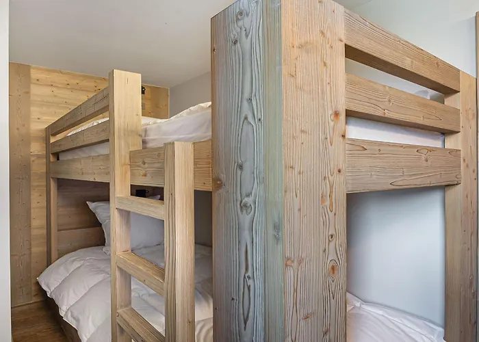 Moderne A Avec Terrasse Et Parking - Fr-1-562-75 Courchevel